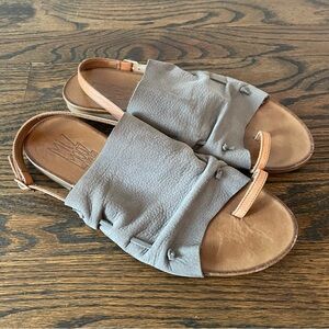 MIZ MOOZ Rian Gray Gathered Leather Toe Loop Sandals